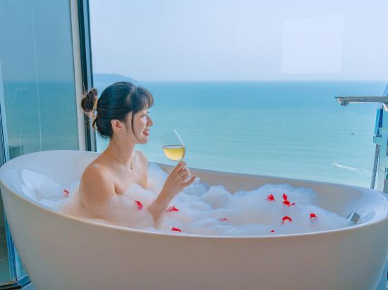 Фото Peninsula Hotel Danang