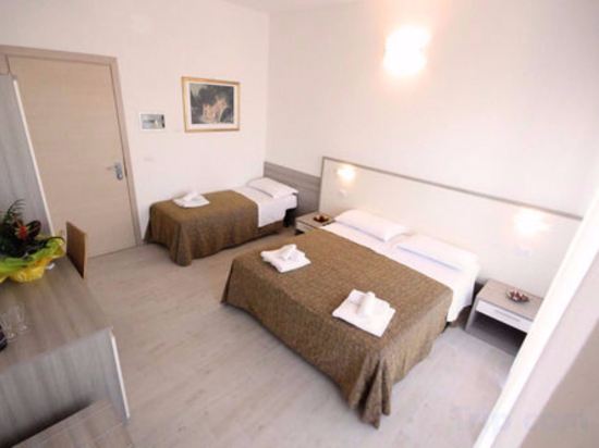 Фото Hotel St. Gregory Park