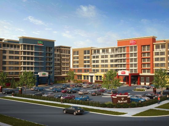 Фото Courtyard by Marriott Calgary South