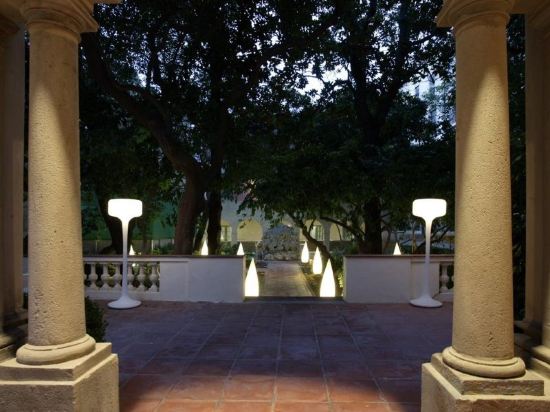 Фото Petit Palace Boquería Garden