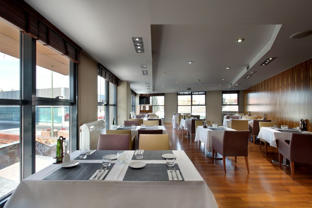 Фото Hotel Exe Plaza