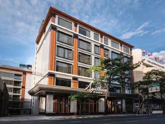 Фото отеля 1