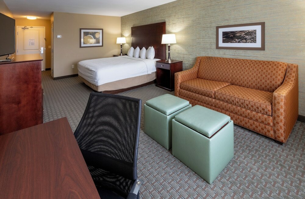 Фото Grandstay Hotel And Suites Morris