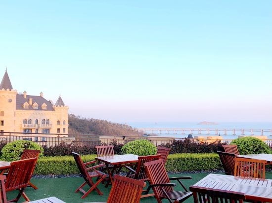 Фото The Castle Hotel a Luxury Collection Hotel Dalian