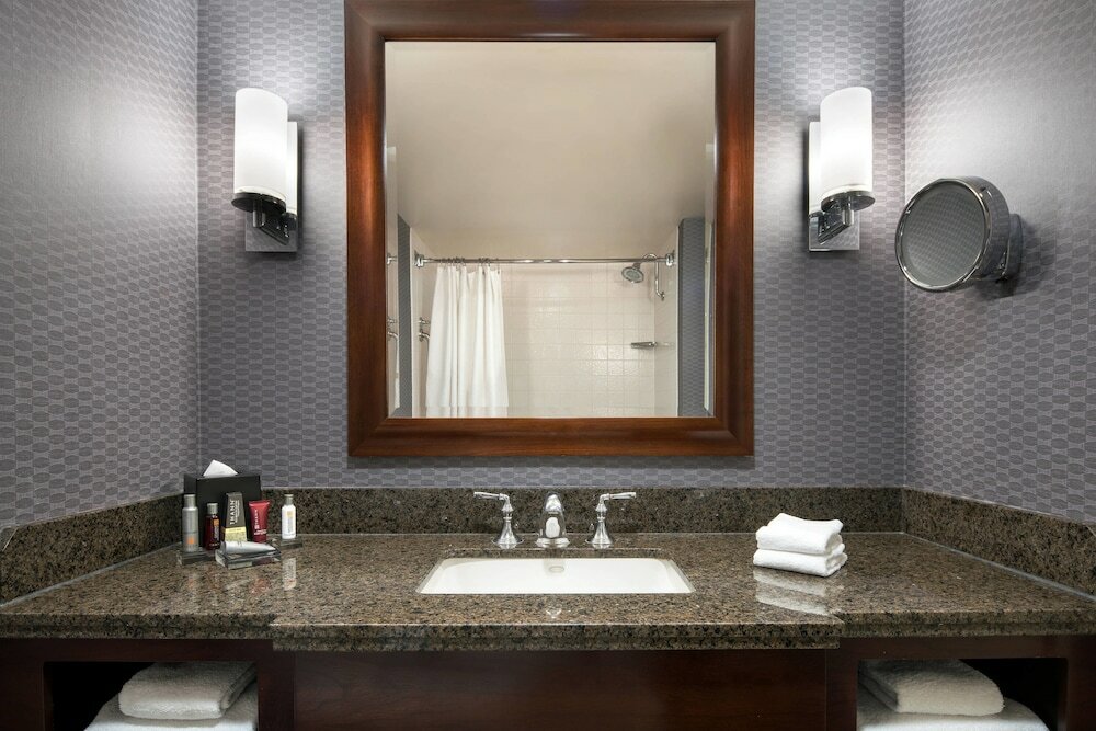 Фото Visalia Marriott at the Convention Center