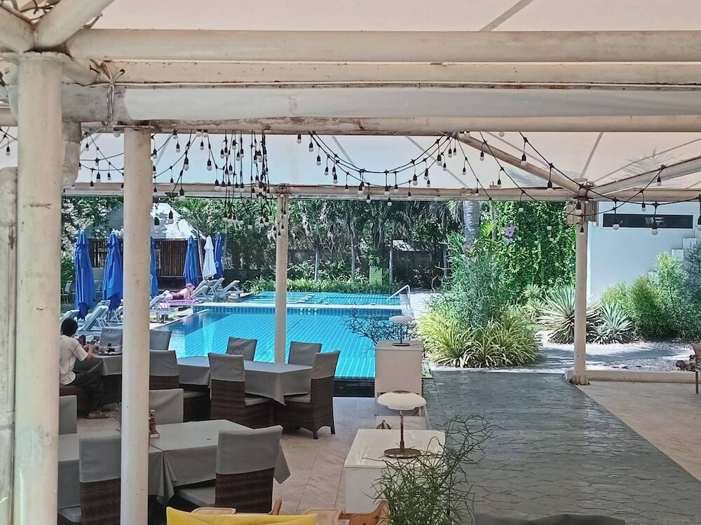 Фото Sanae Beach Club