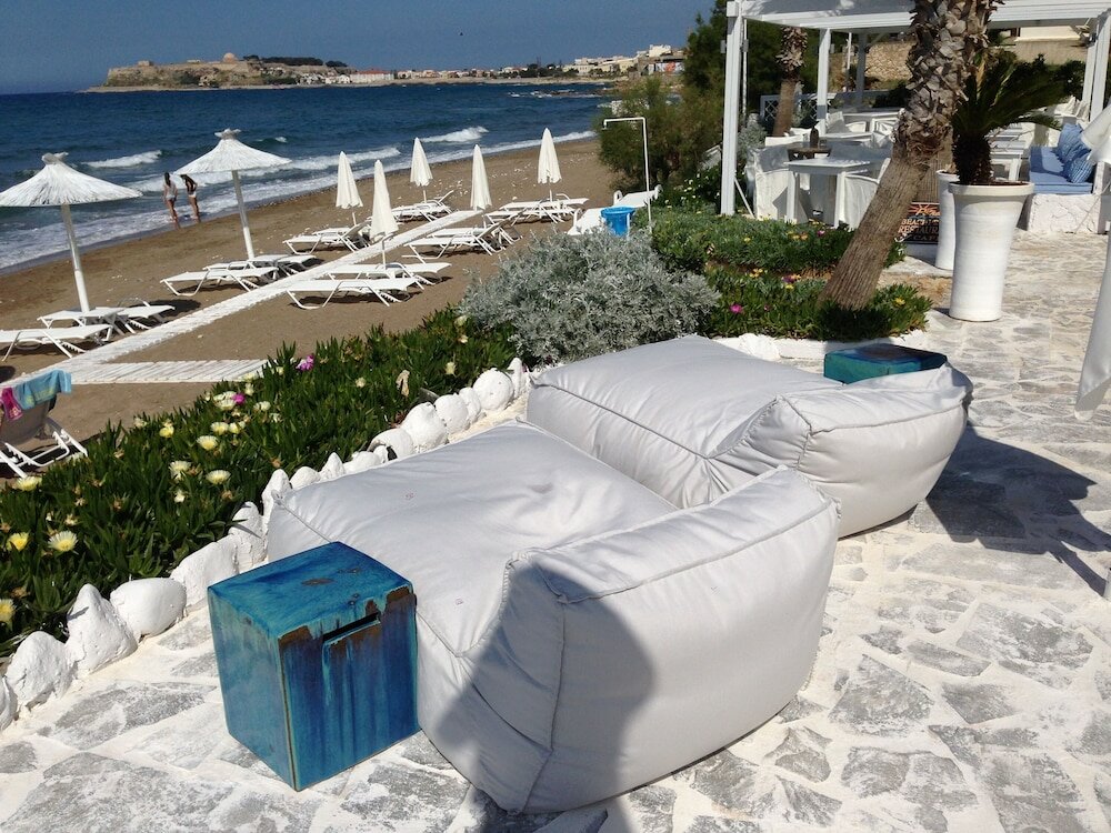 Фото Petradi Beach Lounge Hotel