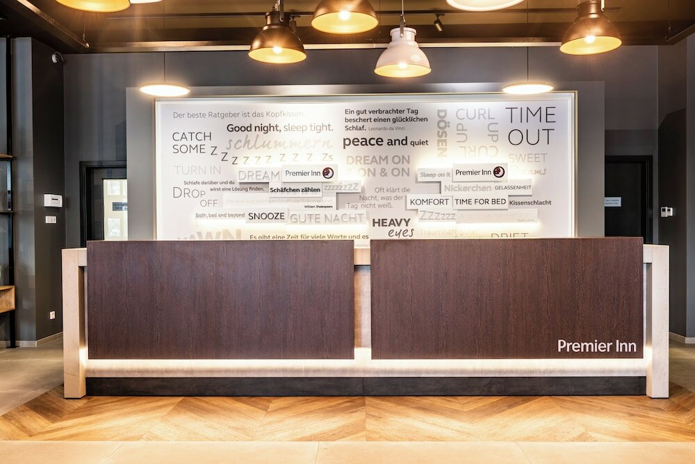 Фото Premier Inn Wuppertal City Centre Hotel
