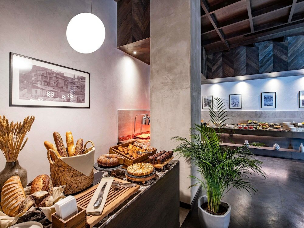 Фото Tbilisi Philharmonic Hotel by Mercure