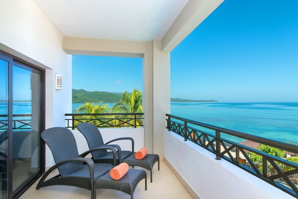 Фото Secrets Wild Orchid