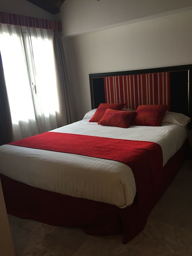 Фото Отель AD Hoc Monumental