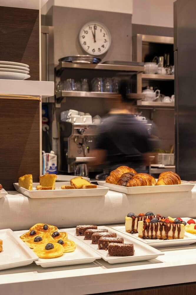 Фото Genius Hotel Downtown