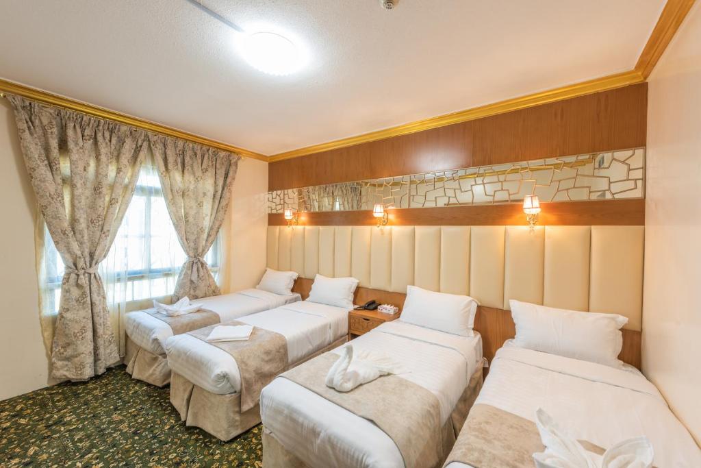 Фото Grand Zowar