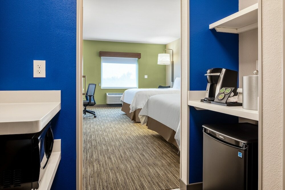 Фото Holiday Inn Express & Suites Ft Myers Beach-Sanibel Gateway, an Ihg Hotel