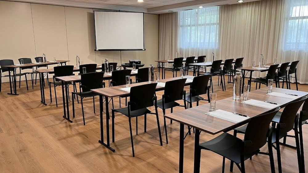 Фото Oca Puerta del Camino Hotel