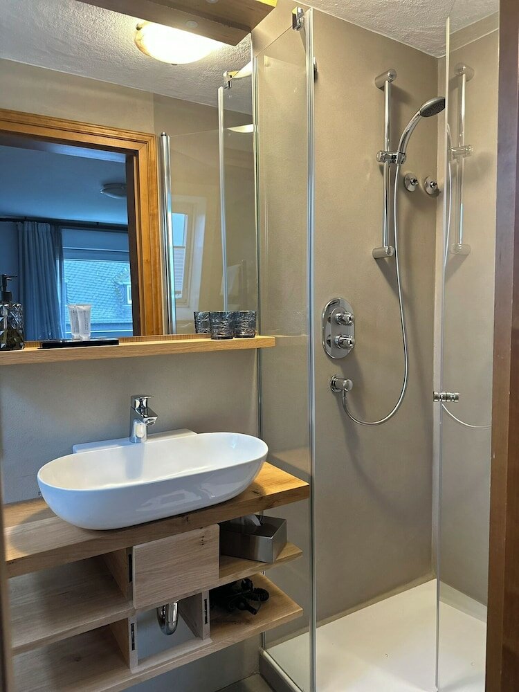 Фото Hotel Nuhnetal