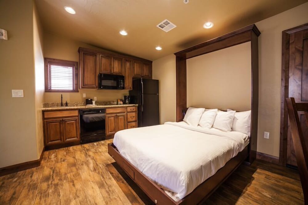 Фото Cable Mountain Lodge