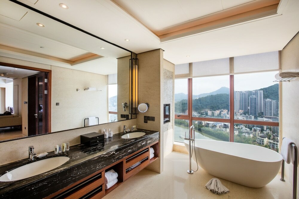 Фото Crowne Plaza Sanya City Center, an Ihg Hotel