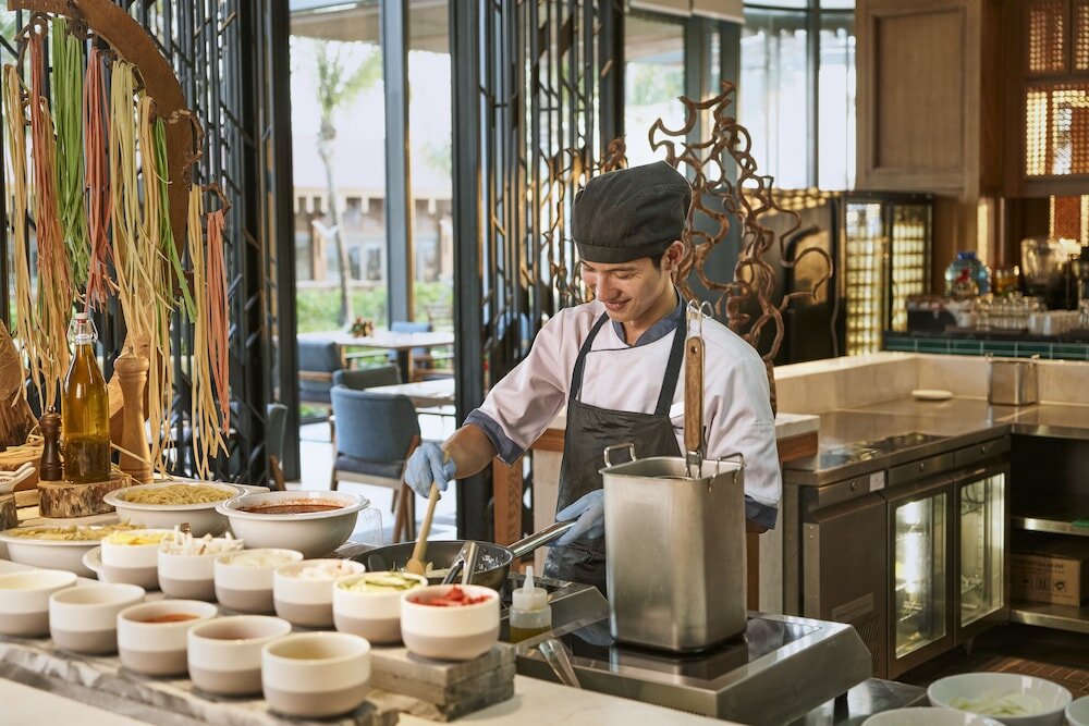 Фото Movenpick Resort Waverly Phu Quoc