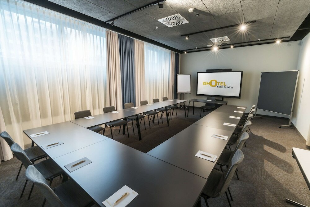 Фото Ghotel hotel & living Würzburg