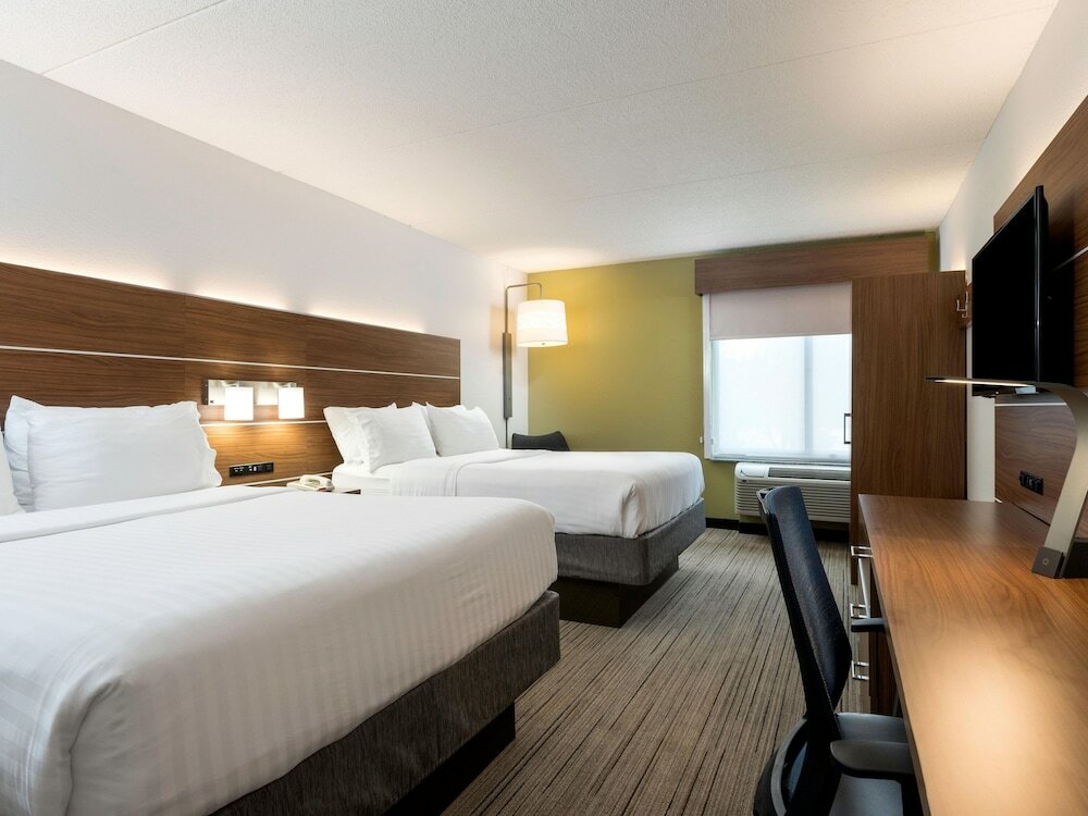 Фото Holiday Inn Express Charlotte Belmont Airport, an Ihg Hotel