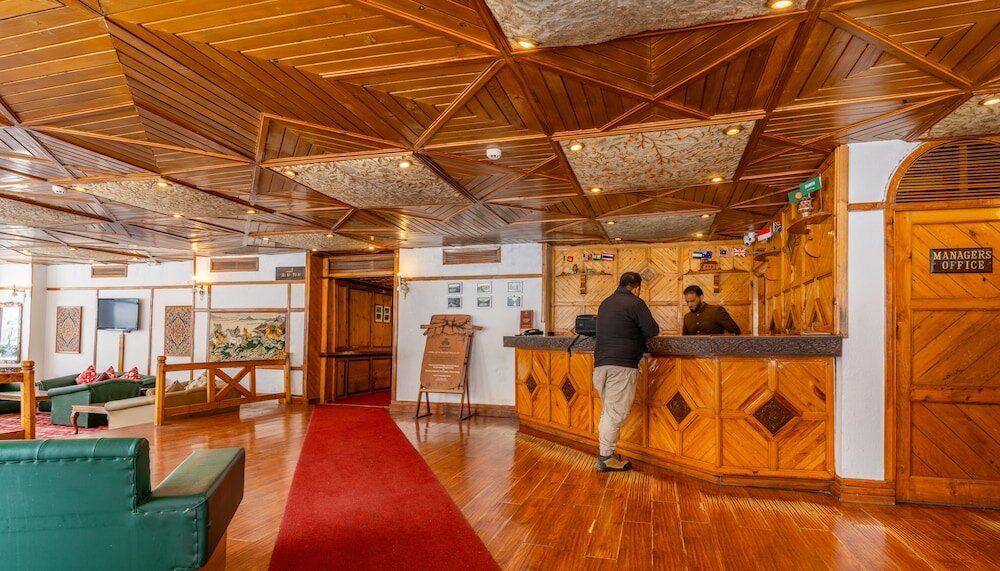 Фото Hotel Heevan Pahalgam