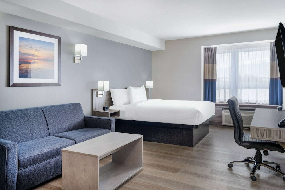 Фото Microtel Inn & Suites by Wyndham Kanata Ottawa West