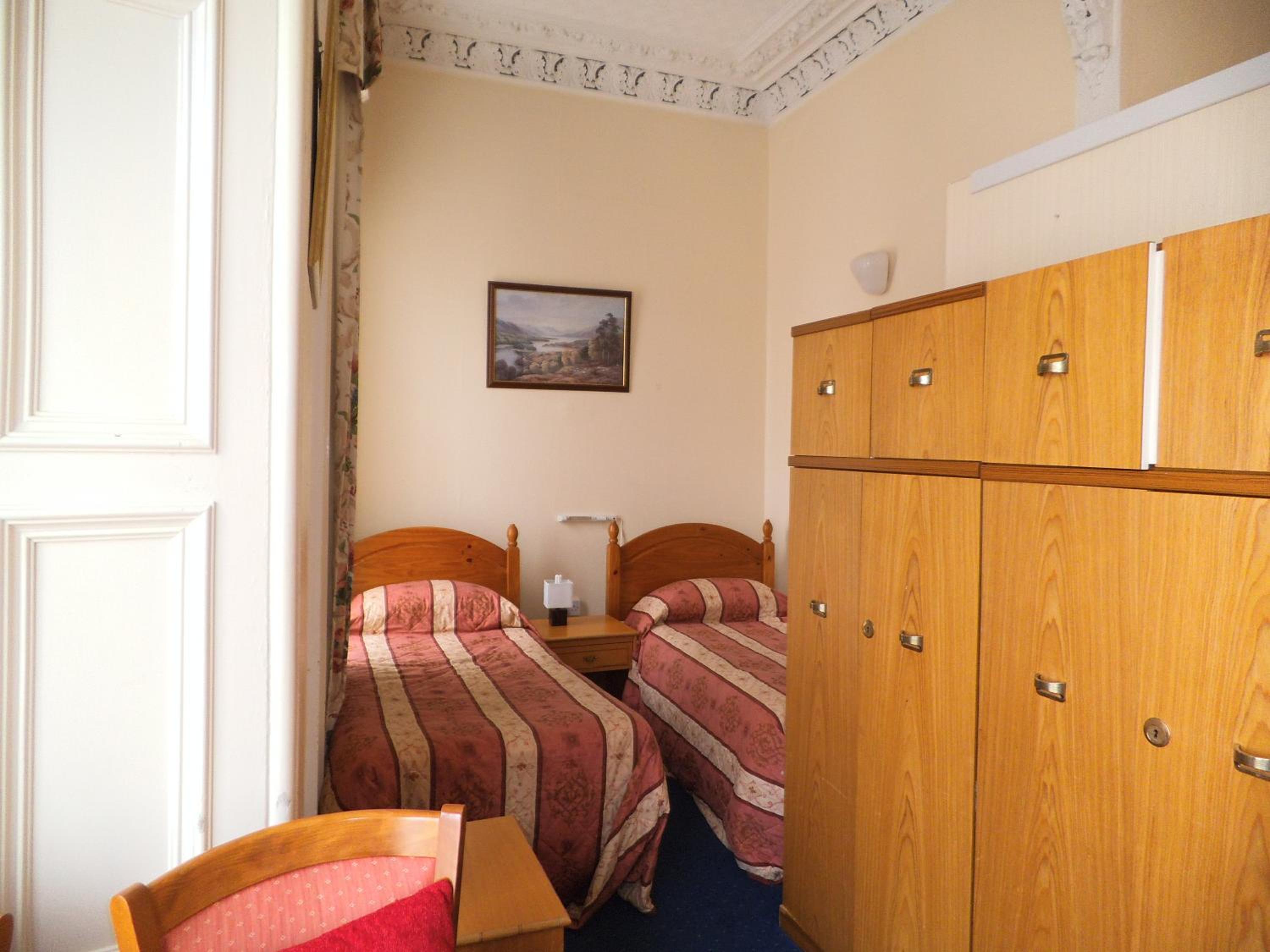 Фото Menzies Guest House