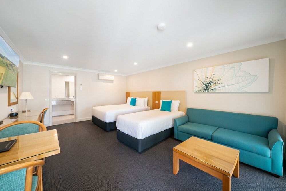 Фото Heritage Inn Bathurst