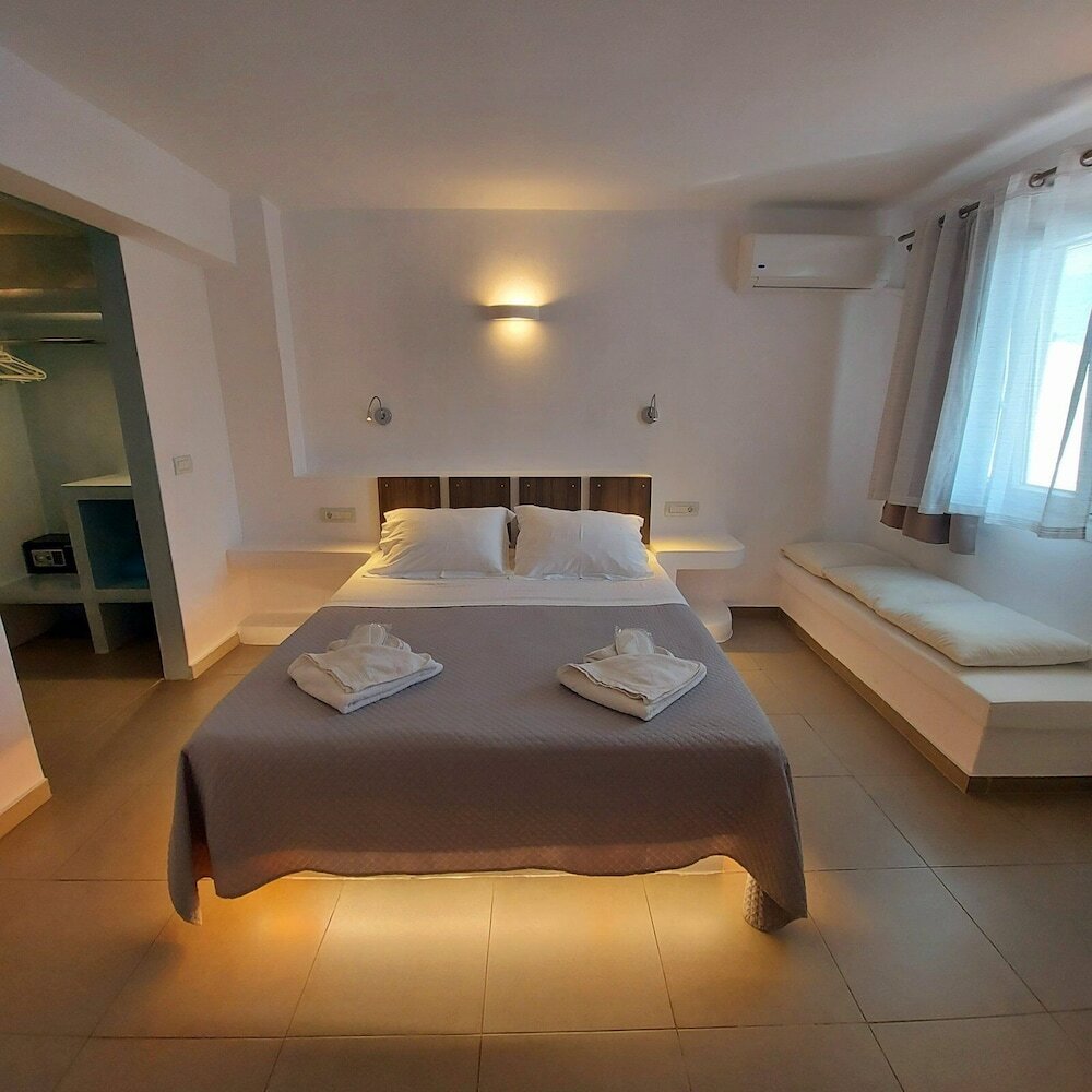 Фото Ambience Suites