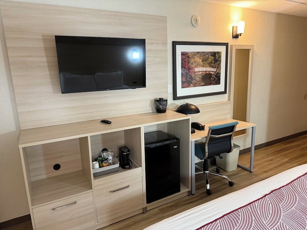 Фото The Floral Park Motor Lodge