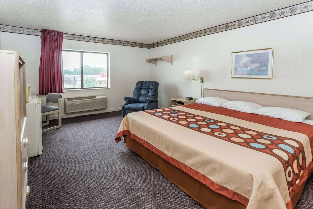 Фото Super 8 by Wyndham Morris