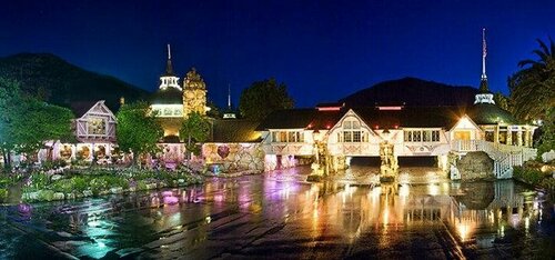 Гостиница Madonna Inn в Сан Луис Обиспо