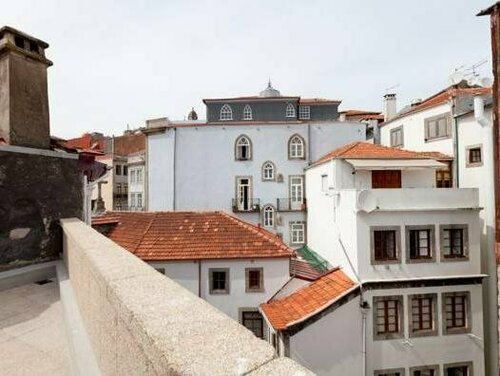 Внешний вид отеля InPatio GuestHouse в Порту, фото 1