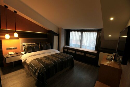 Гостиница The Black Hotel в Алпу