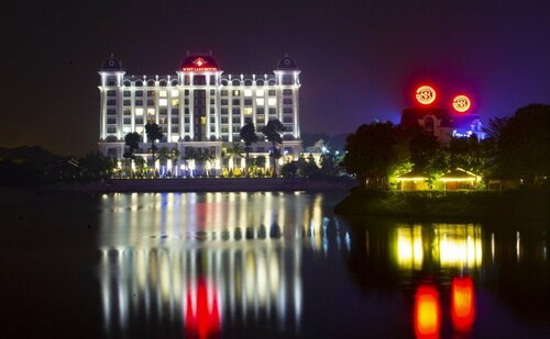 Гостиница Westlake Hotel & Resort Vinh Phuc в Виньйене