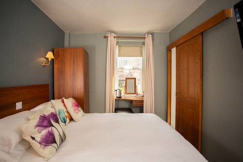 Гостиница Queens Head Hotel в Бервике-апон-Твид