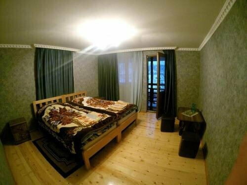 Гостиница Spardishi Guesthouse в Самегрело и Земо-Сванети