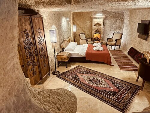 Asma Altı Cave Suits