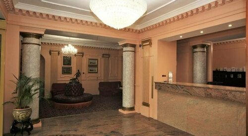 Гостиница Bristol Hotel в Гибралтаре