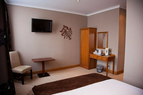 Гостиница The City Hotel в Данфермлине