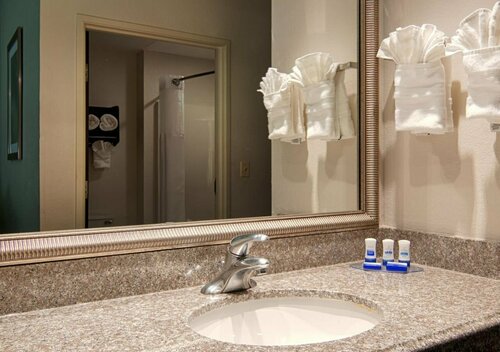 Гостиница Best Western Plus O'Hare International South Hotel в Нортлейке