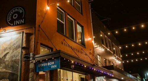 Гостиница Silverbow Inn Hotel & Suites в Джуно