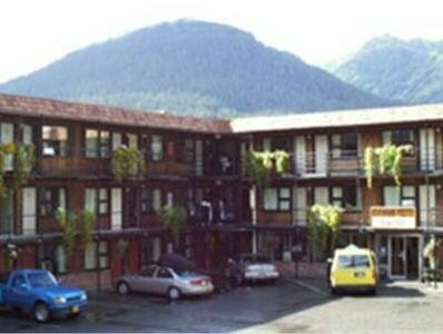 Гостиница The Driftwood Hotel в Джуно