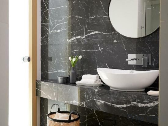 Фото Hotel Luxembourg