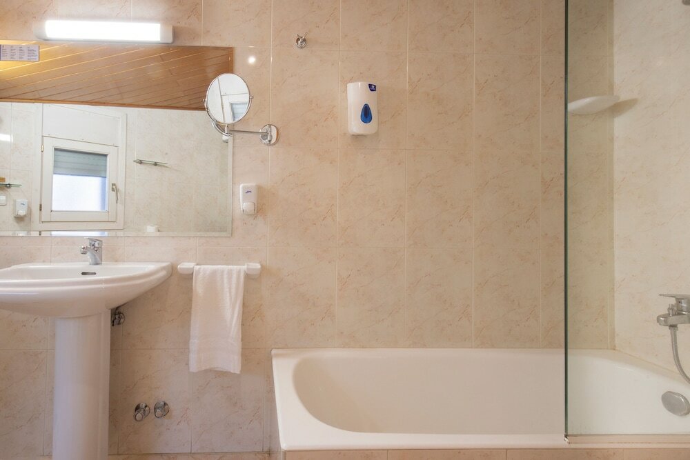 Фото Evenia Oros