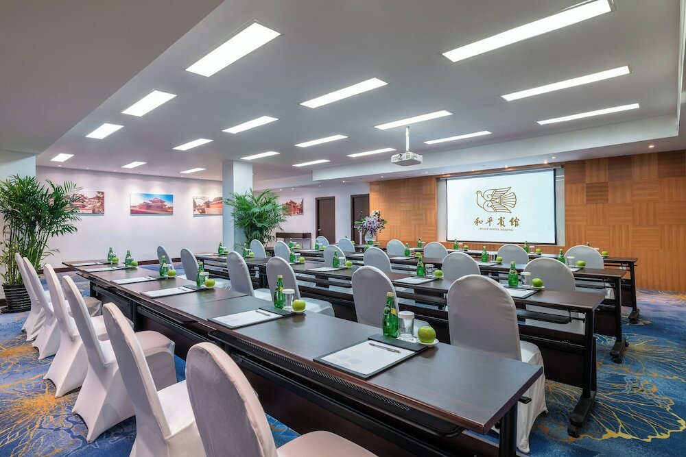 Фото Peace Hotel Beijing