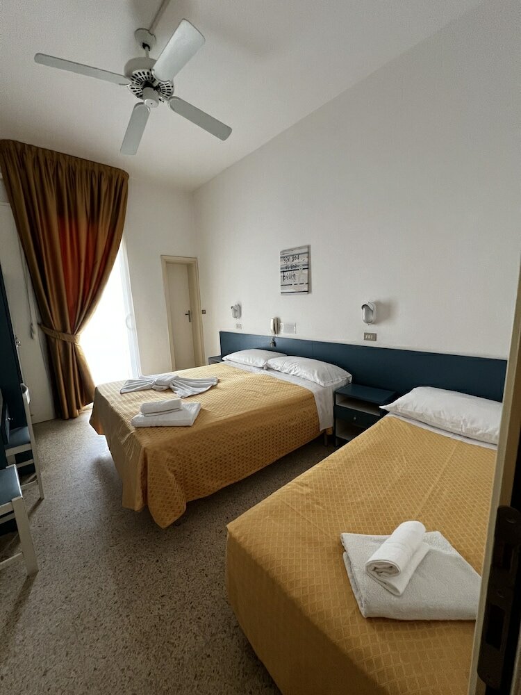 Фото Hotel Till
