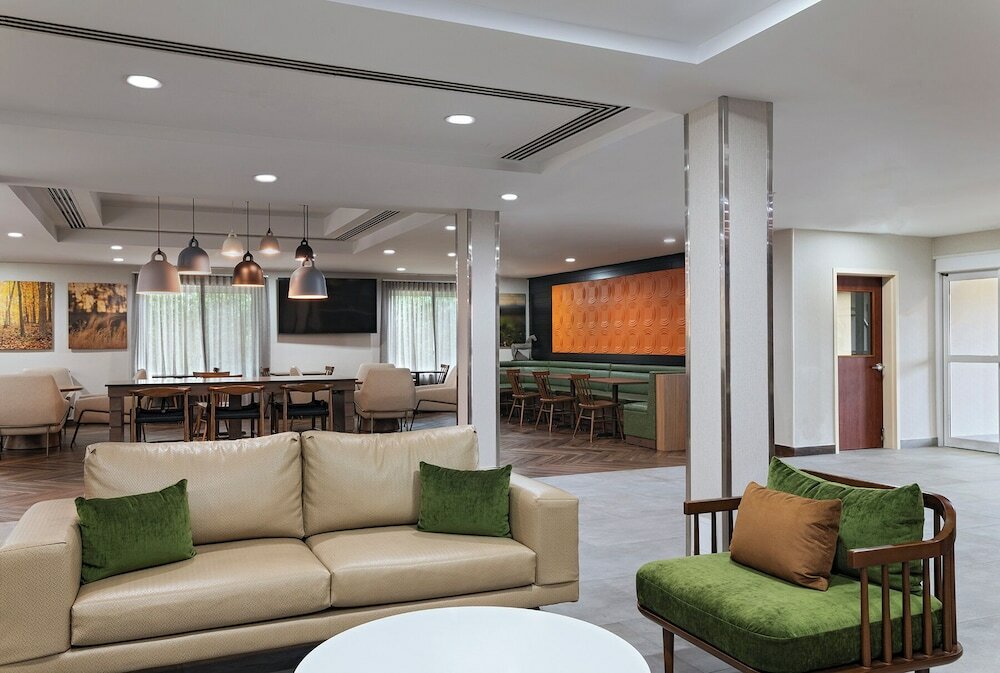 Фото Fairfield Inn by Marriott Medford Long Island