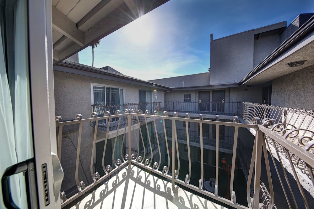 Фото Inn at Venice Beach